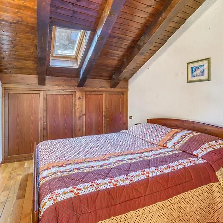 In Cheverel With 1 Bedrooms 2 公寓 *